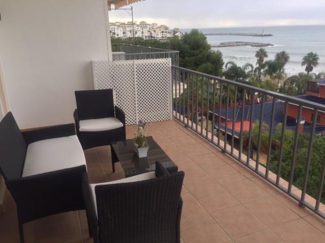 The Terrace Of Puerto Banus Beach Marbella Exterior photo