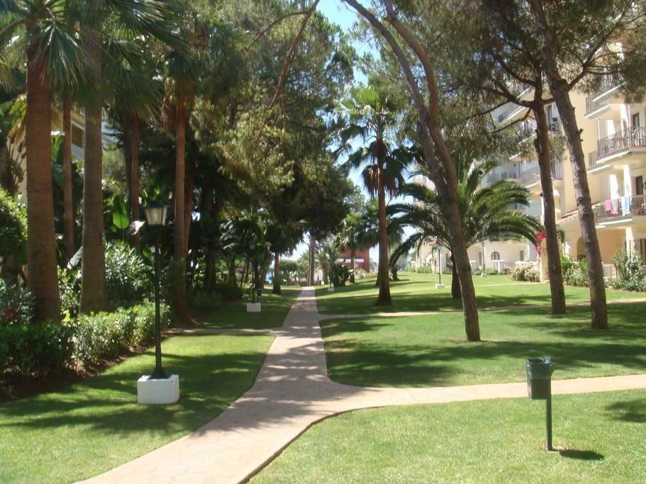The Terrace Of Puerto Banus Beach Marbella Exterior photo